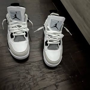 jordan 4 military black size 9